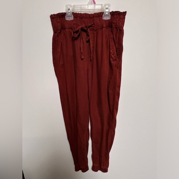 “SO” HIGH RISE UTILITY JOGGERS. SIZE M. RUST COLOR - Picture 8 of 8